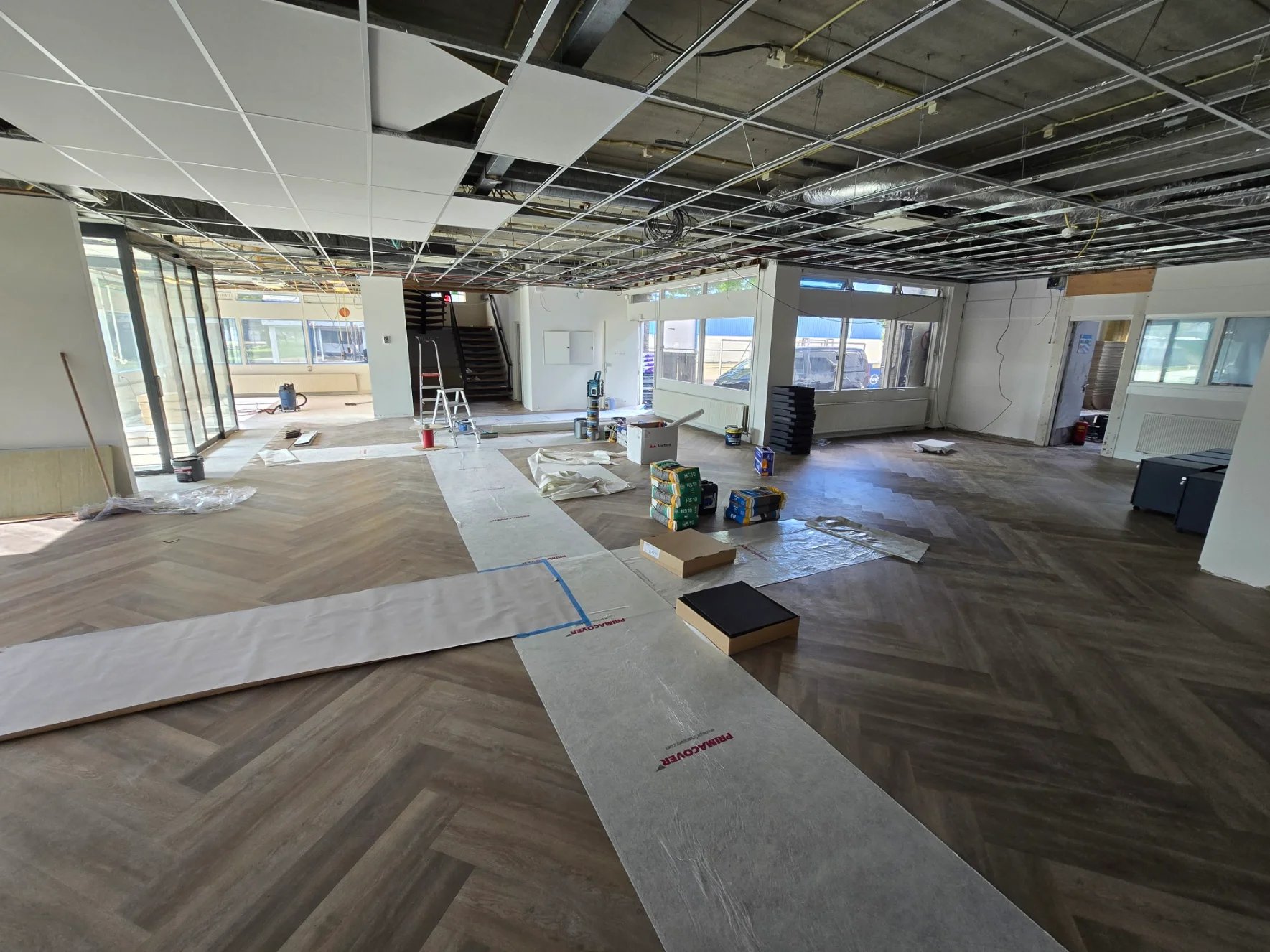 Projectinrcihting vloerleggen project